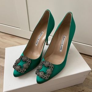 Manolo Blahnik Hangisi